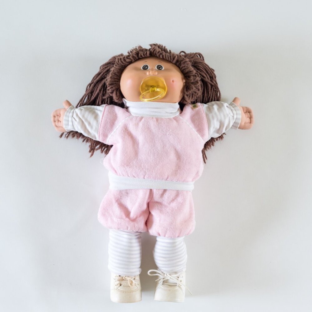 1985 Original Cabbage Patch Kid Doll – Edwina Noel, Girl with Pigtails & Soother